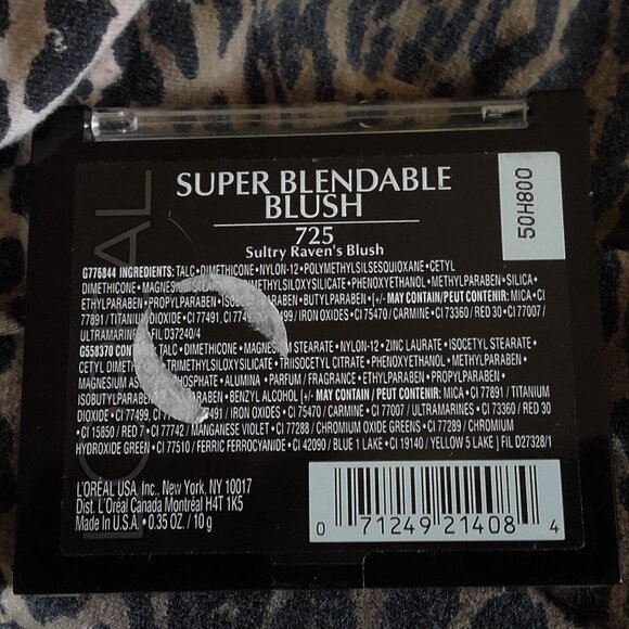 L'Oreal Project Runway Powder Blush Sultry Raven's Blush Discontinued NEW - Picture 2 of 2